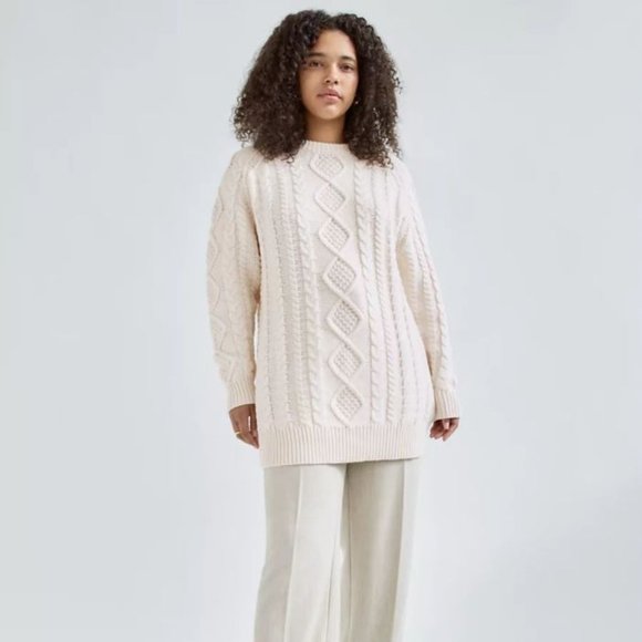 Aritzia Wilfred Melissa Sweater Relaxed cable-knit sweater - Picture 6 of 10